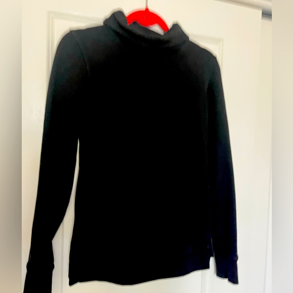 Black lulu hoodie/crew neck